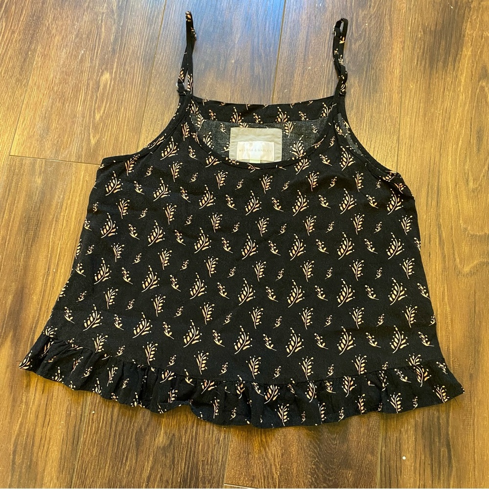 Cropped ruffle tank size small flowy viscose leaf pattern black top